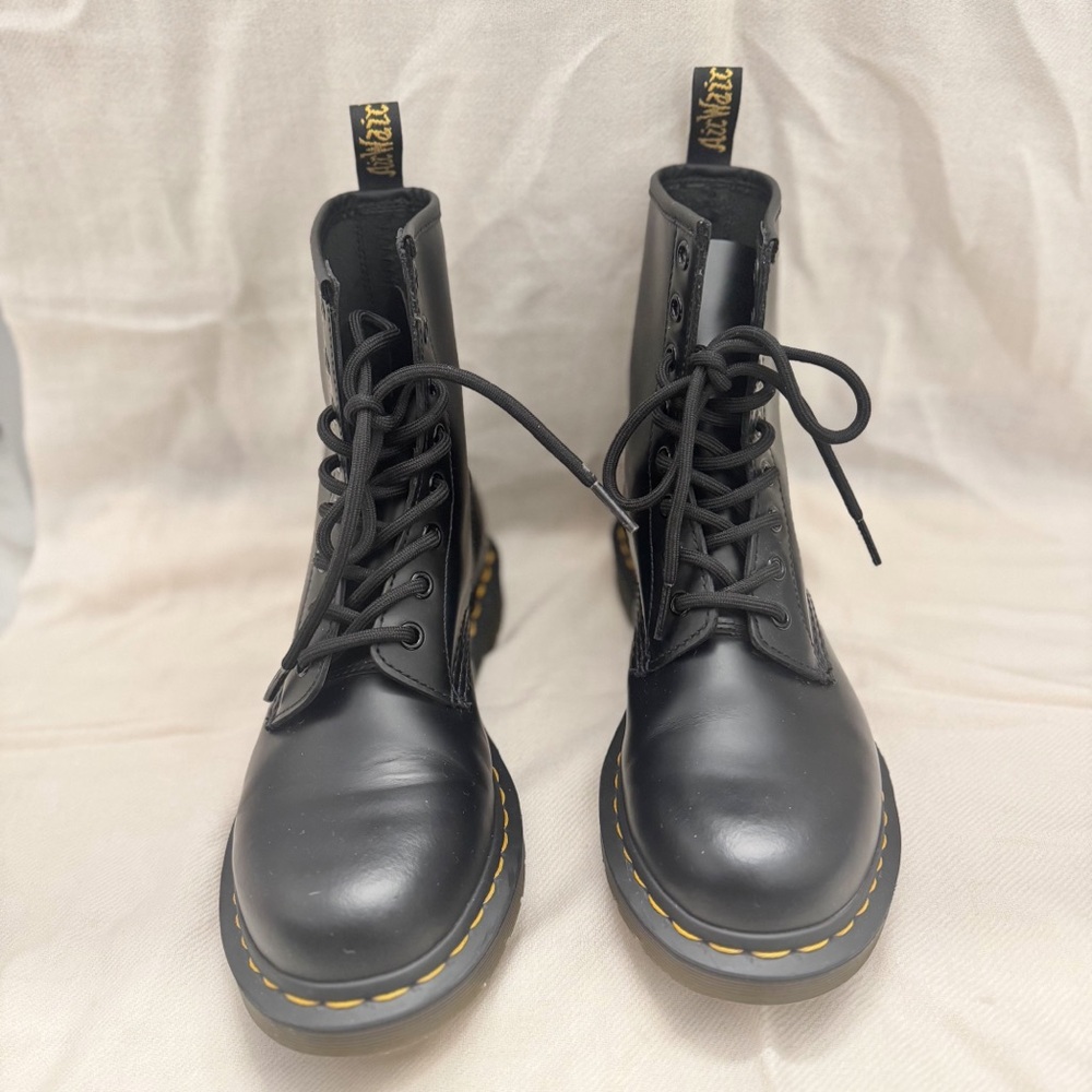 Dr. Martens Women’s Black Boot - US 8